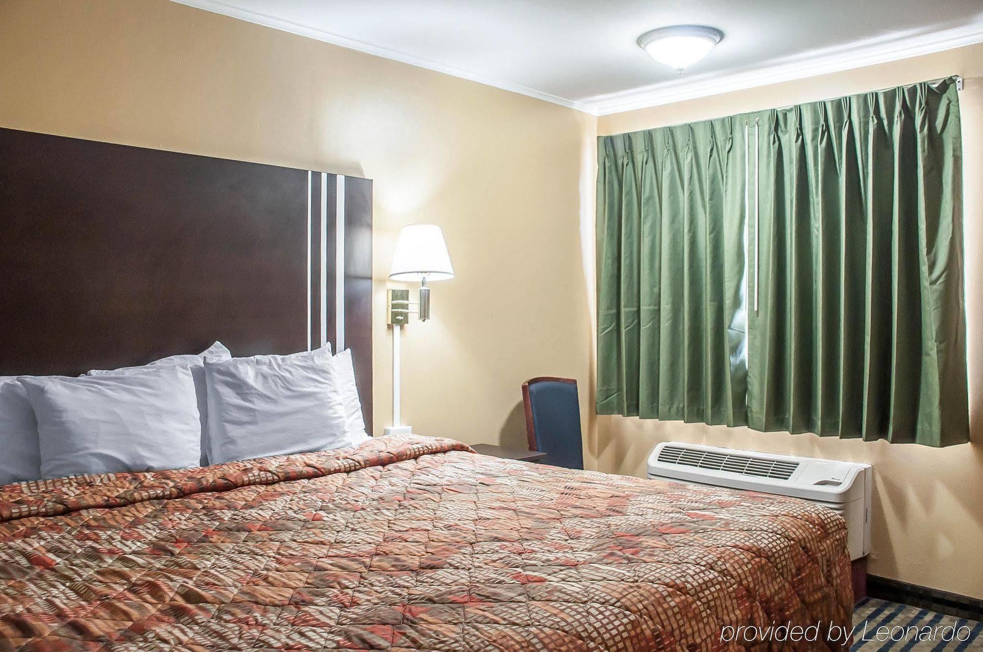 Amherst Inn & Suites Exterior foto